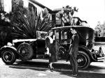 Lincoln Model L Town Car by LeBaron 1928 года